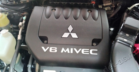 Мойка двигателя Mitsubishi Outlander паром с консервацией