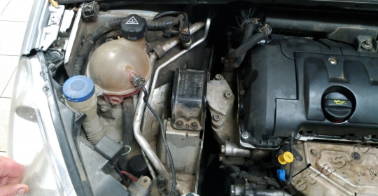 Мойка двигателя Peugeot 308 паром с консервацией